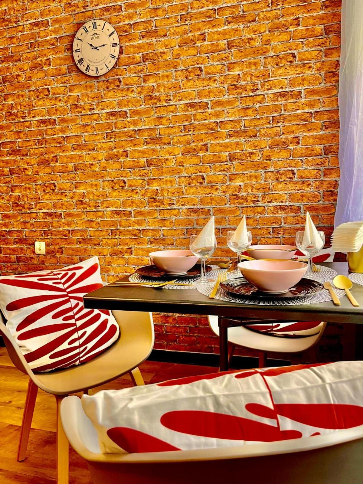 Premium Center Golden Street * Warszawa